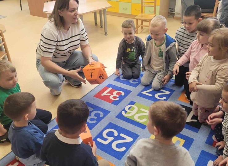 „Taisyklingos laikysenos užsiėmimas“ Vievio lopšelyje-darželyje „Eglutė“