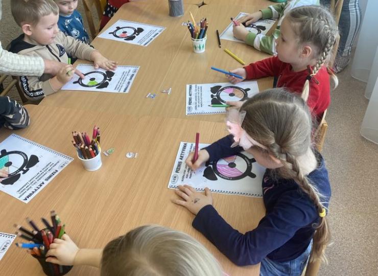 Elektrėnų sav. Semeliškių vaikų darželyje  „Gandriukas“ vyko akcija Mažieji sportininkai