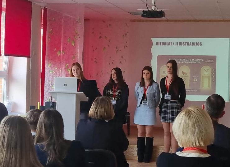 Respublikinė mokinių praktinė–mokslinė konferencija „Sveikatos superherojai“ subūrė mokinius sveikatos stiprinimo idėjoms